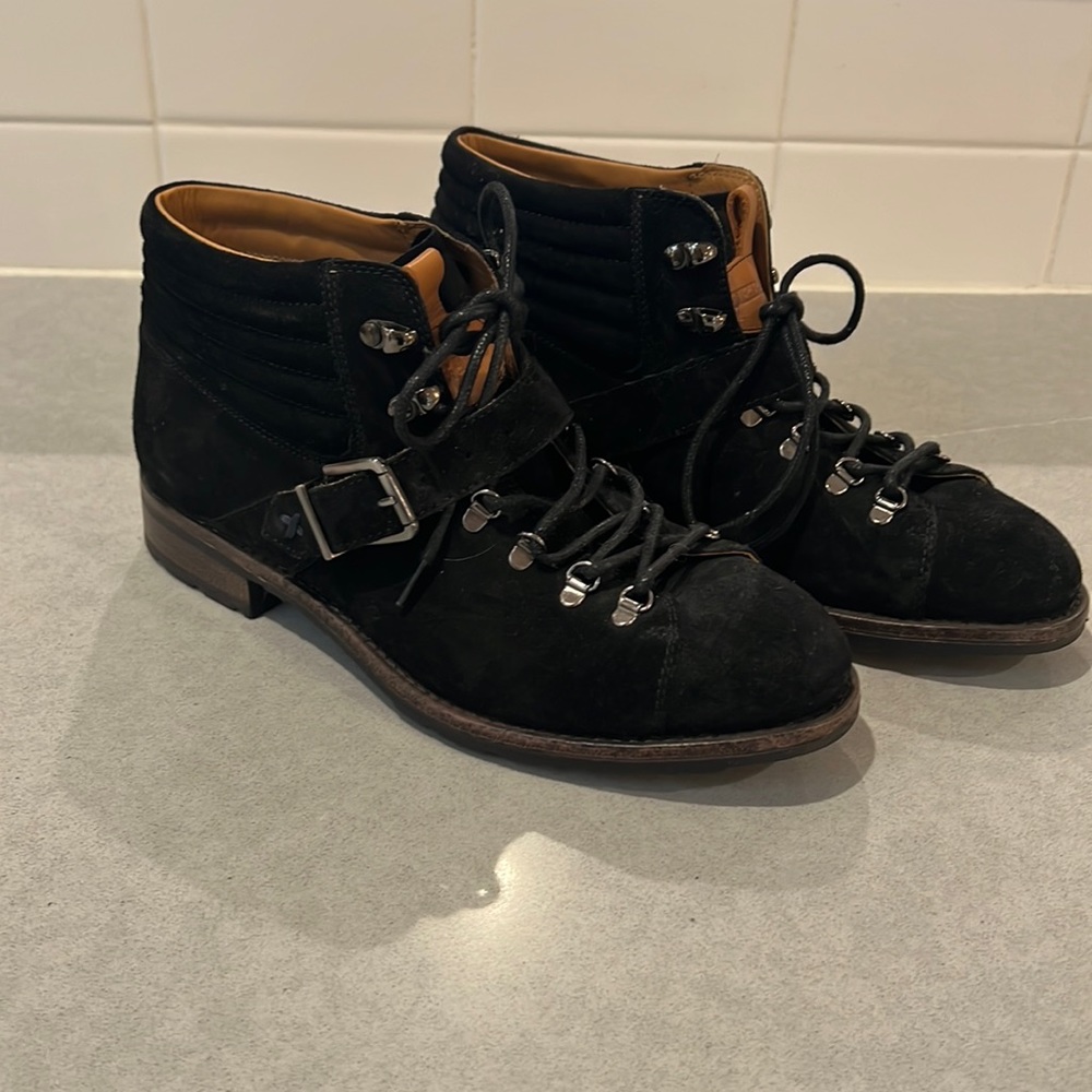 Sebago suede booties